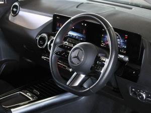 Mercedes-Benz GLA GLA200d Progressive - Image 15
