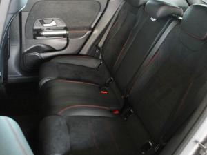 Mercedes-Benz GLA GLA200d Progressive - Image 20