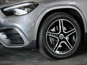 Mercedes-Benz GLA GLA200d Progressive - Image 8