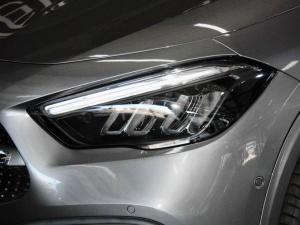 Mercedes-Benz GLA GLA200d Progressive - Image 9