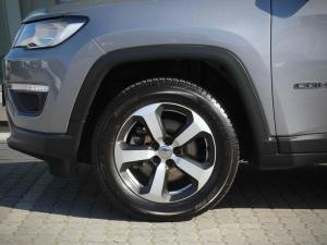 Jeep Compass 1.4T Longitude auto - Image 9