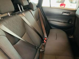 Toyota Corolla Cross 1.8 Xi - Image 16