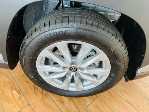 Toyota Corolla Cross 1.8 Xi - Image 6