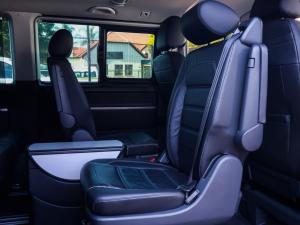 Volkswagen Caravelle 2.0BiTDI Highline 4Motion - Image 10
