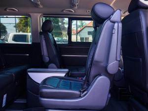 Volkswagen Caravelle 2.0BiTDI Highline 4Motion - Image 14
