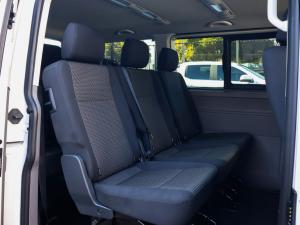 Volkswagen Transporter 2.0TDI Kombi SWB Trendline auto - Image 11