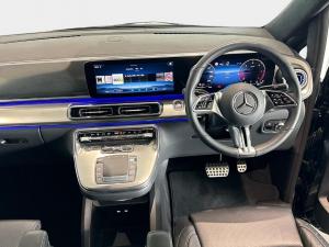 Mercedes-Benz V-Class V300d Exclusive - Image 12
