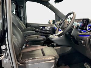 Mercedes-Benz V-Class V300d Exclusive - Image 13