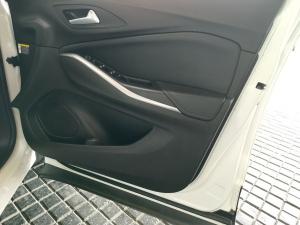 Opel Grandland X 1.6 Turbo - Image 12