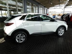 Opel Grandland X 1.6 Turbo - Image 8