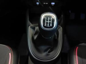 Hyundai Grand i10 1.2 Fluid hatch manual - Image 9