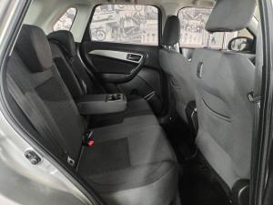 Suzuki Vitara Brezza 1.5 GLX - Image 7