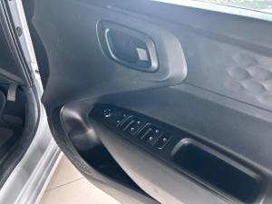 Hyundai Grand i10 1.0 Motion hatch manual - Image 8
