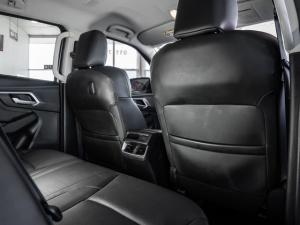 Isuzu D-Max 3.0TD double cab LSE 4x4 - Image 11