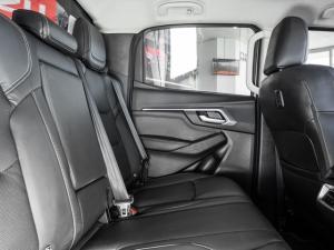 Isuzu D-Max 3.0TD double cab LSE 4x4 - Image 13