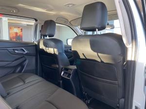 Isuzu D-Max 3.0TD double cab LSE 4x4 - Image 16