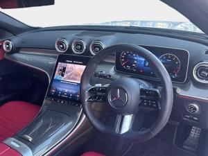 Mercedes-Benz C-Class C200 Avantgarde - Image 11