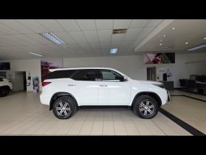 Toyota Fortuner 2.4GD-6 4x4 - Image 3
