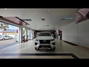 Toyota Fortuner 2.4GD-6 4x4 - Image 4