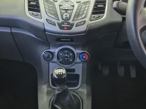 Ford Fiesta 5-door 1.4 Ambiente (aircon+audio) - Image 11