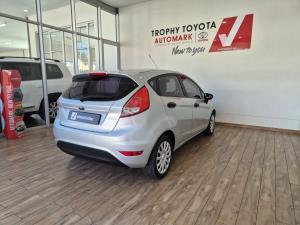 Ford Fiesta 5-door 1.4 Ambiente (aircon+audio) - Image 2