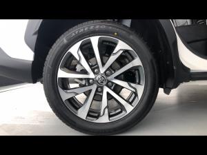 Toyota Corolla Cross 1.8 Hybrid XR - Image 20