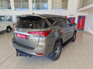 Toyota Fortuner 2.4GD-6 4x4 - Image 2
