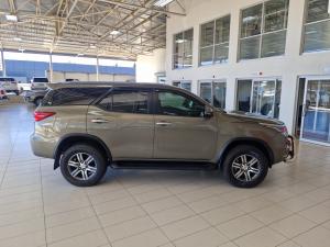Toyota Fortuner 2.4GD-6 4x4 - Image 3