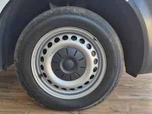 Volkswagen Transporter 2.0TDI single cab - Image 13