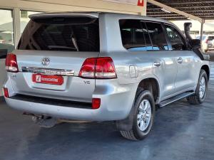 Toyota Land Cruiser 200 4.7 V8 VX - Image 2