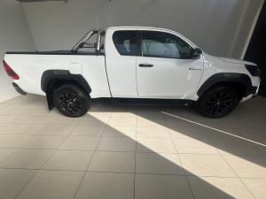 Toyota Hilux 2.8GD-6 Xtra cab 4x4 Legend auto - Image 3