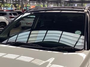 Toyota Urban Cruiser 1.5 XR manual - Image 13