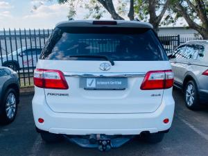 Toyota Fortuner 3.0D-4D 4x4 - Image 5