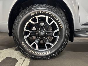 Toyota Hilux 2.8GD-6 double cab 4x4 Legend 50 auto - Image 18