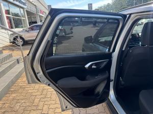 Toyota Urban Cruiser 1.5 XR auto - Image 25