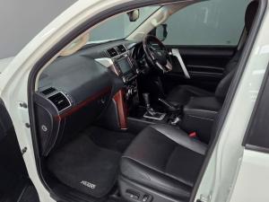 Toyota Prado VX 3.0 TDi automatic - Image 7
