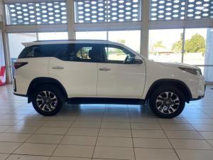 Toyota Fortuner 2.4GD-6 Raised Body automatic - Image 3