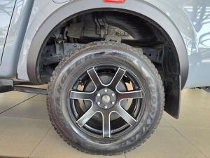 Nissan Navara 2.5DDTI PRO-4X 4X4 automatic D/C - Image 10