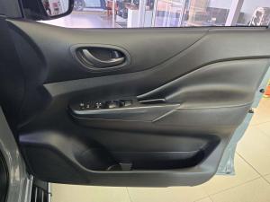 Nissan Navara 2.5DDTI PRO-4X 4X4 automatic D/C - Image 15