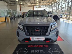 Nissan Navara 2.5DDTI PRO-4X 4X4 automatic D/C - Image 2