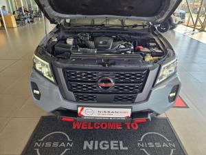 Nissan Navara 2.5DDTI PRO-4X 4X4 automatic D/C - Image 9