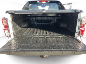Isuzu D-Max 3.0TD double cab V-Cross - Image 10