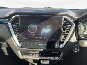 Isuzu D-Max 3.0TD double cab V-Cross - Image 12