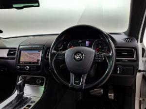 Volkswagen Touareg V6 TDI - Image 11