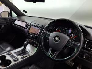 Volkswagen Touareg V6 TDI - Image 12