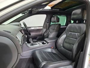 Volkswagen Touareg V6 TDI - Image 13