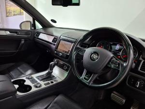 Volkswagen Touareg V6 TDI - Image 9