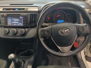 Toyota RAV4 2.0 GX - Image 14