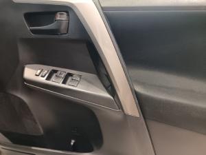 Toyota RAV4 2.0 GX - Image 15
