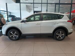 Toyota RAV4 2.0 GX - Image 2